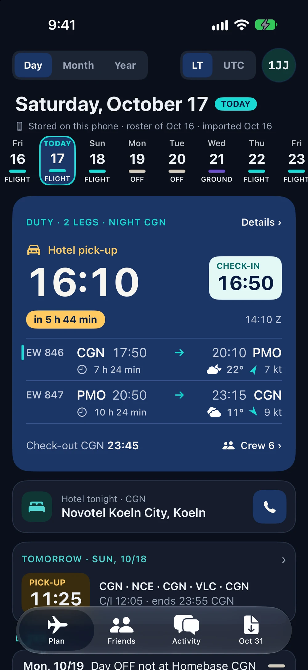 Tagesplan mit Abholung, Check-in, zwei Flügen, Flughafenwetter und Hotel